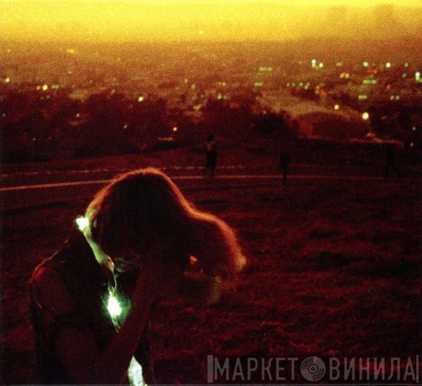 Neon Indian  - Era Extraña
