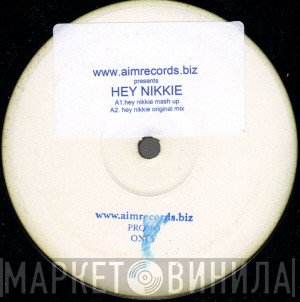 Nikkie S & Nyke - Hey Nikkie (Mash Up)