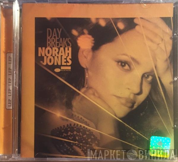 Norah Jones  - Day Breaks