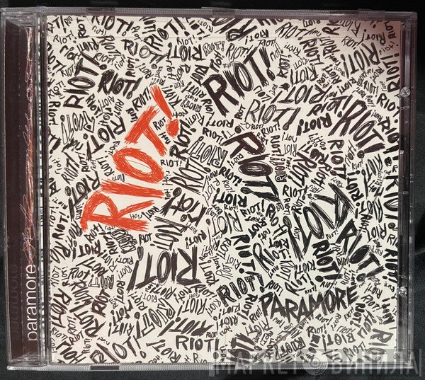 Paramore  - Riot!