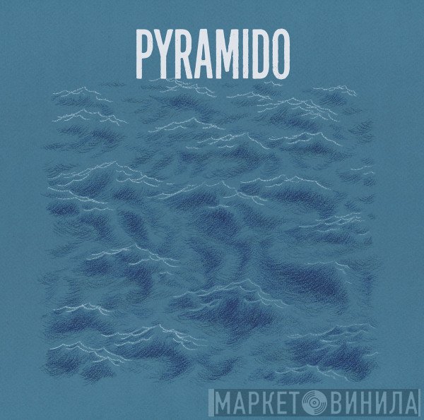 Pyramido  - Vatten