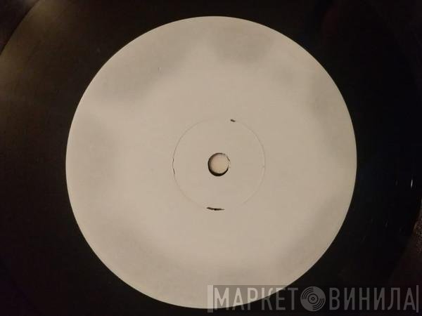 Queen  - The Invisible Man