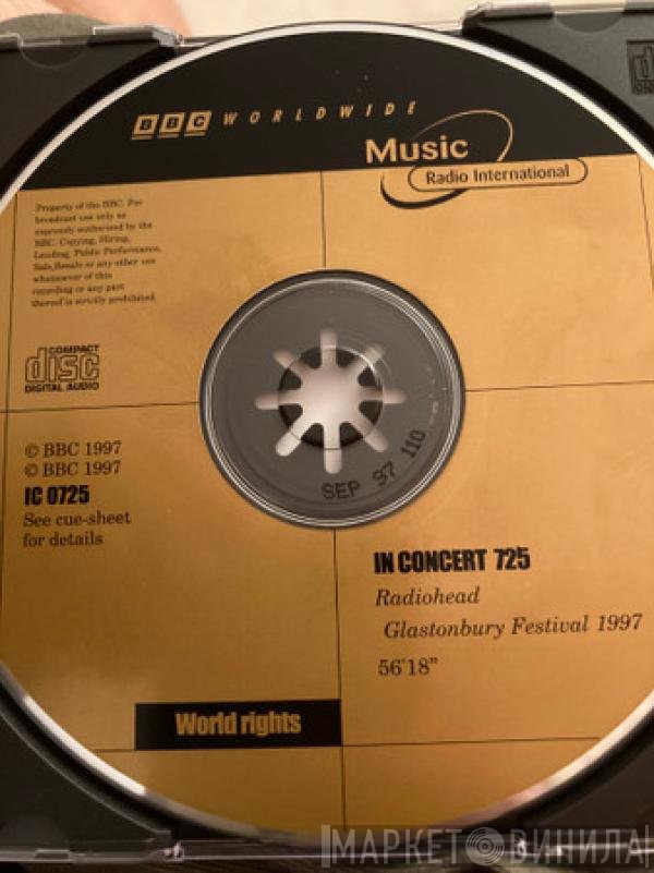 Radiohead  - In Concert - 725