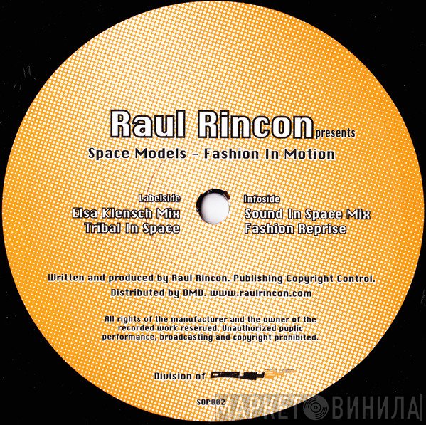 Raul Rincon Presents Space Models  - Fashion In Motion