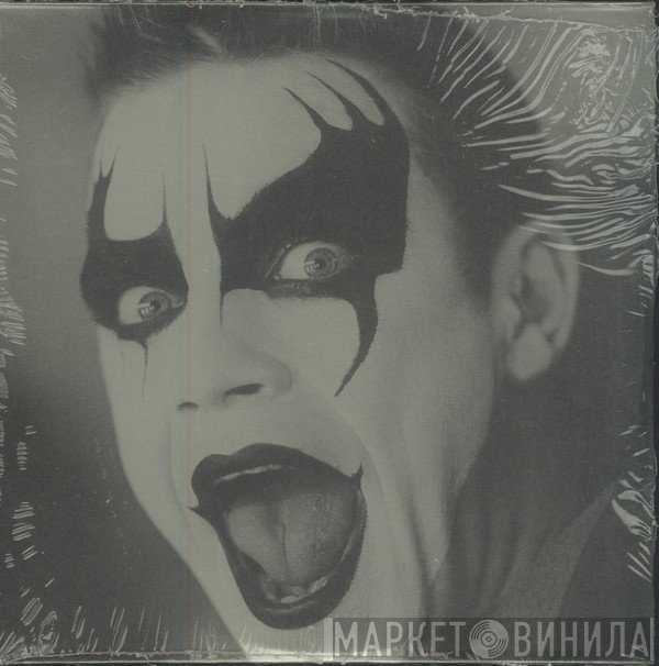 Robbie Williams - Let Me Entertain You