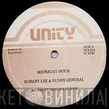 Robert Lee , Bunny General, Pad Anthony - Midnight Hour / Bigger Boss