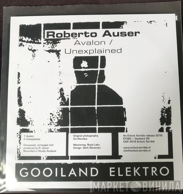 Roberto Auser, Unhuman - Roberto Auser / Unhuman