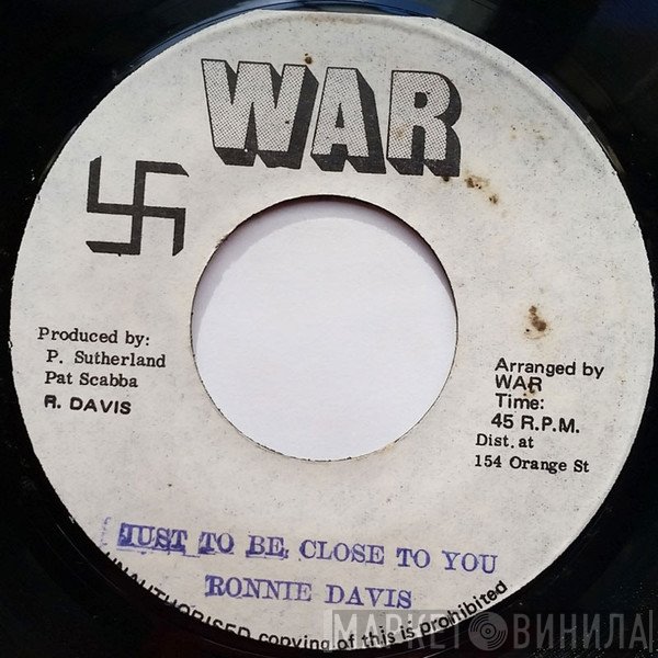 Ronnie Davis - Just To Be Close