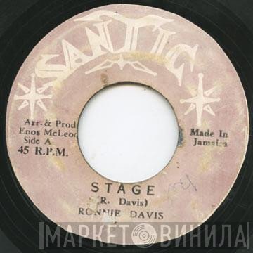 Ronnie Davis - Stage