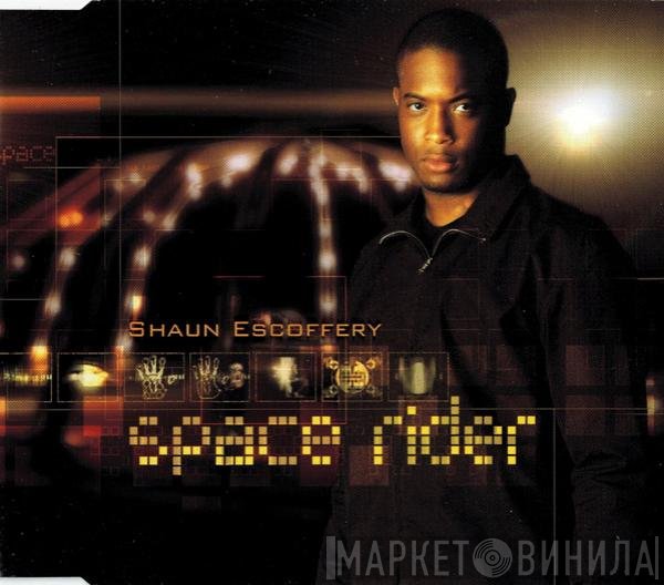 Shaun Escoffery  - Space Rider