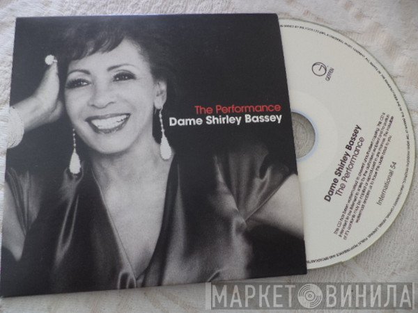Shirley Bassey  - The Performance