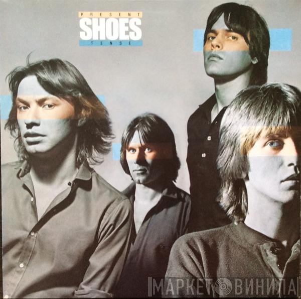 Shoes  - Present Tense