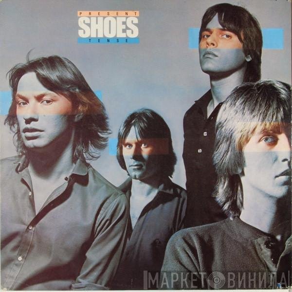 Shoes  - Present Tense