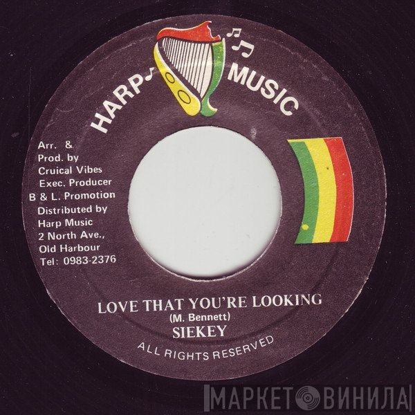Siekey - Love That You're Looking