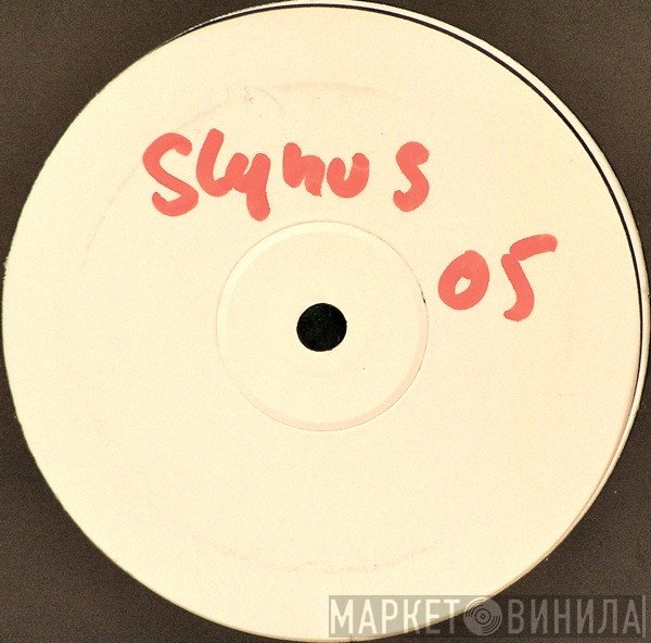 Slynus - V
