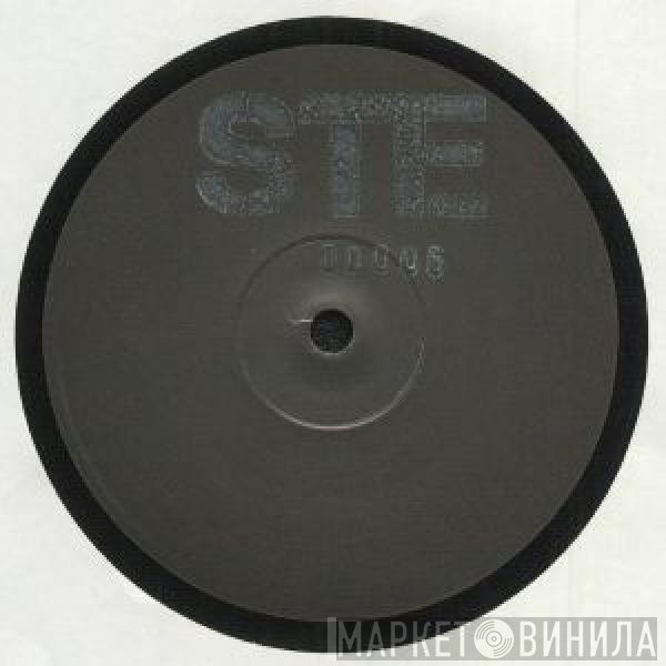 Ste Roberts - STE 00006