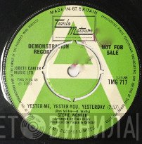 Stevie Wonder - Yester-Me, Yester-You, Yesterday / I'd Be A Fool Right Now