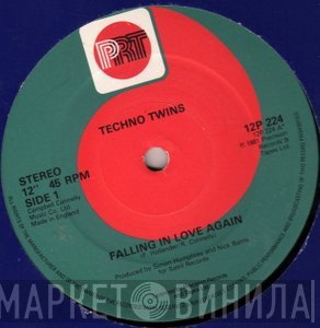 Techno Twins - Falling In Love Again