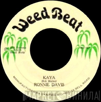 The Aggrovators, Ronnie Davis - Kaya