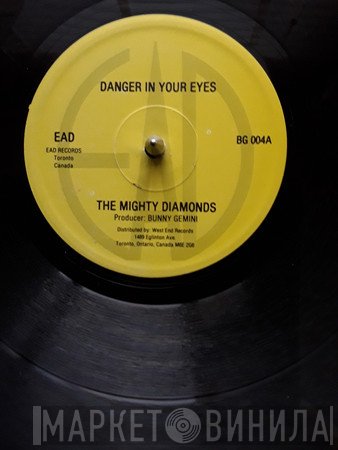 The Mighty Diamonds, Errol Dennis - Danger in your eyes