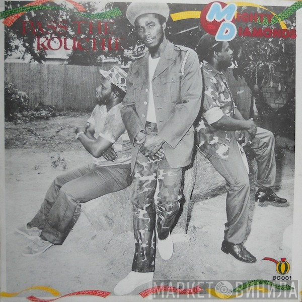 The Mighty Diamonds  - Pass The Kouchie