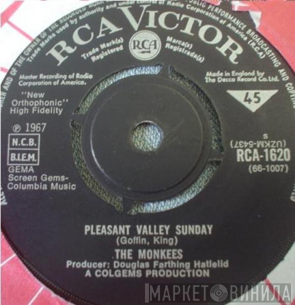 The Monkees - Pleasant Valley Sunday / Words