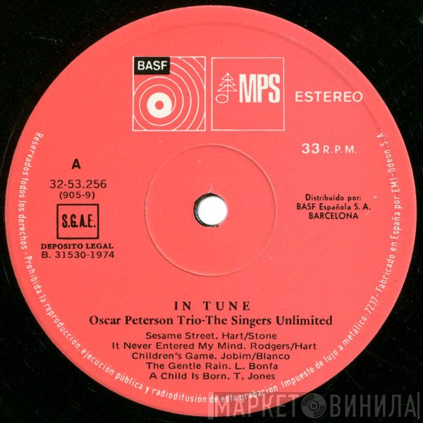 The Oscar Peterson Trio + The Singers Unlimited  - In Tune