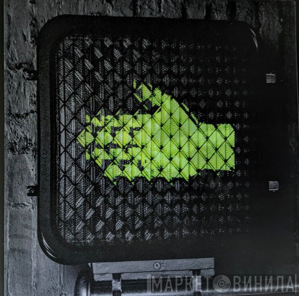 The Raconteurs  - Help Us Stranger