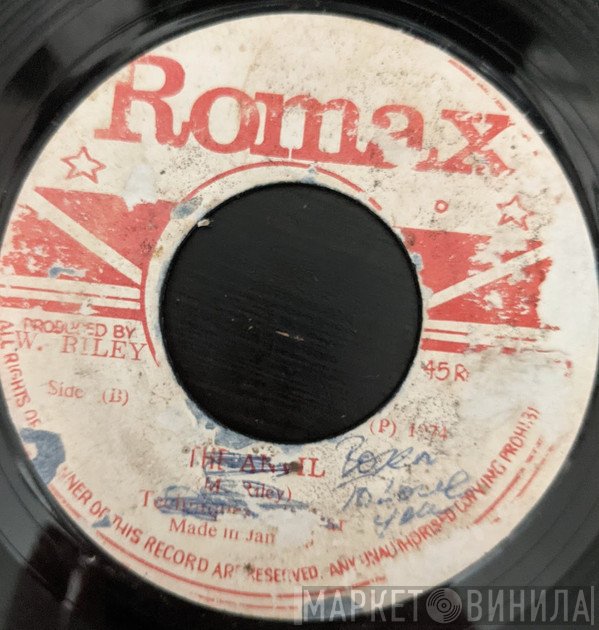 The Sensations - Born To Love You / Born To Love You (Version)