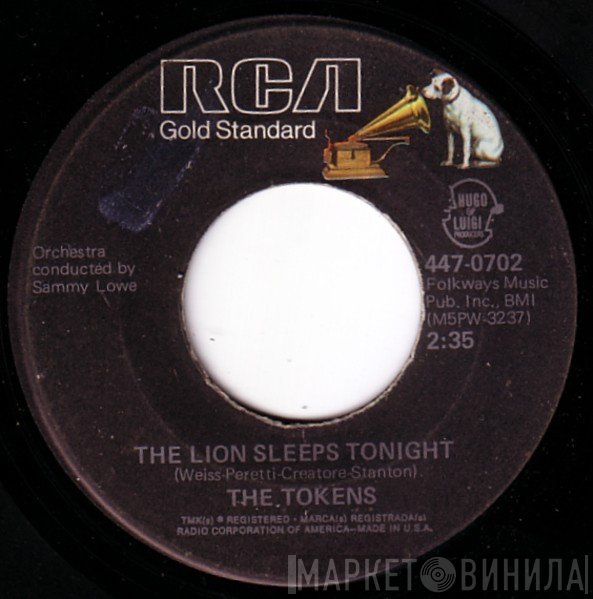 The Tokens - The Lion Sleeps Tonight
