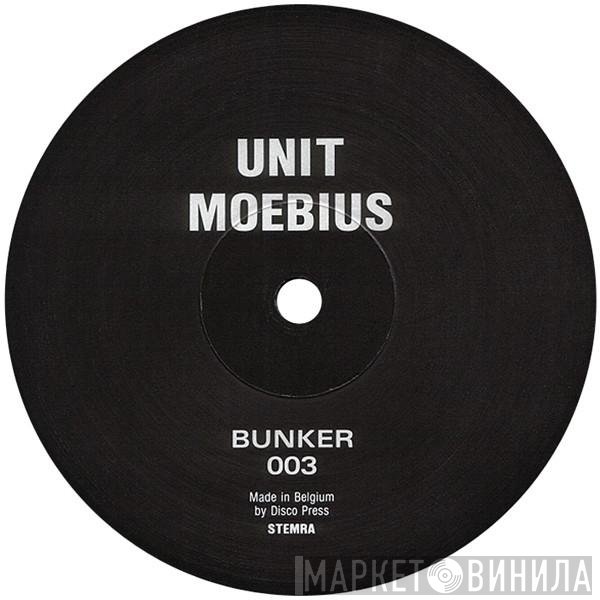 Unit Moebius  - Untitled