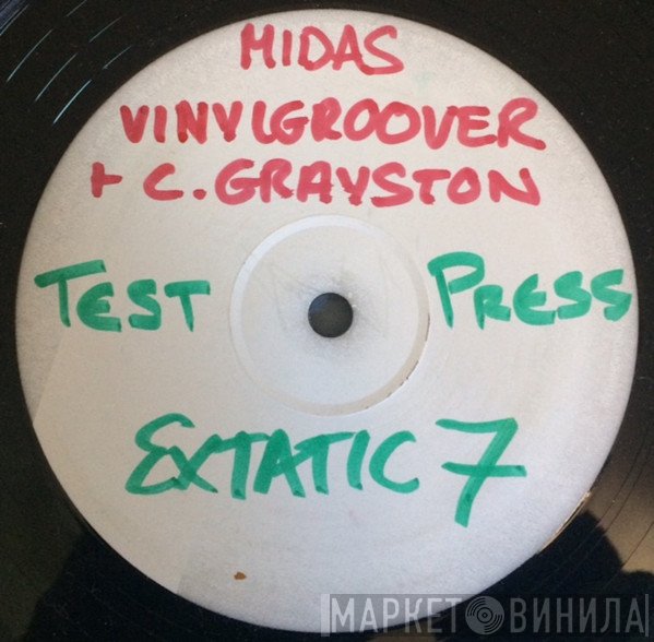 Vinylgroover, Saturnalia - License To Party / You've Got Me Jumpin!