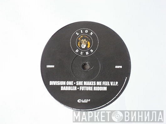Visionary / Dabbler  - She Makes Me Feel (Division One VIP Mix) / Future Riddim