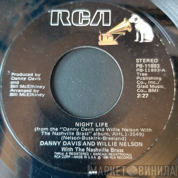 Willie Nelson, Danny Davis  - Night Life
