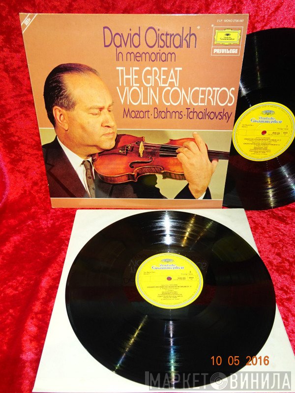 Wolfgang Amadeus Mozart, Johannes Brahms, Staatskapelle Dresden, Franz Konwitschny, David Oistrach, Pyotr Ilyich Tchaikovsky - The Great Violin Concertos. Mozart . Brahms . Tchaikovsky