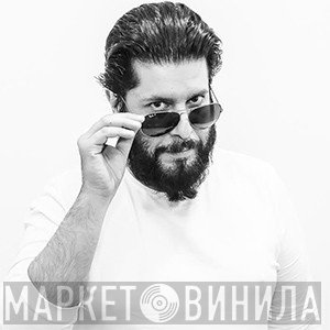 Θάνος Παπανικολάου