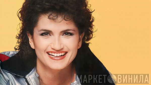 Άλκηστις Πρωτοψάλτη