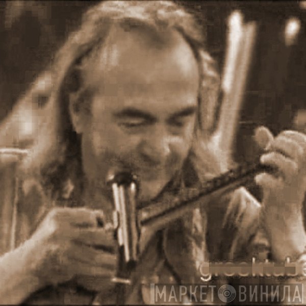 Νίκος Παπάζογλου