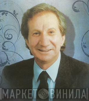 Μιχάλης Μενιδιάτης