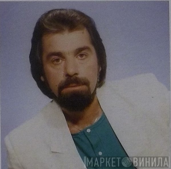 Κώστας Λεοντίδης