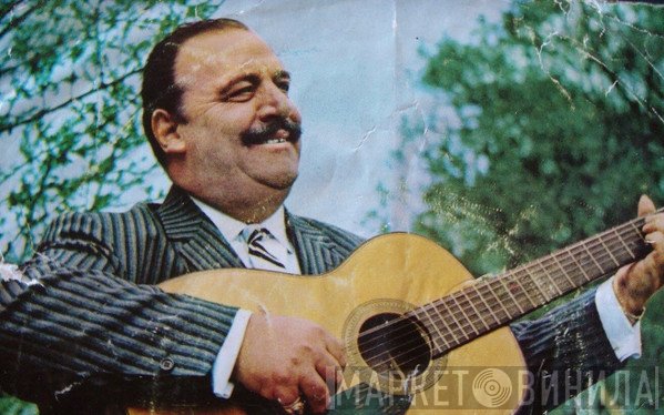 Νίκος Γούναρης