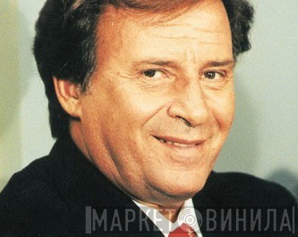 Κώστας Καρράς
