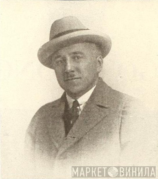 Adrian Schubert 