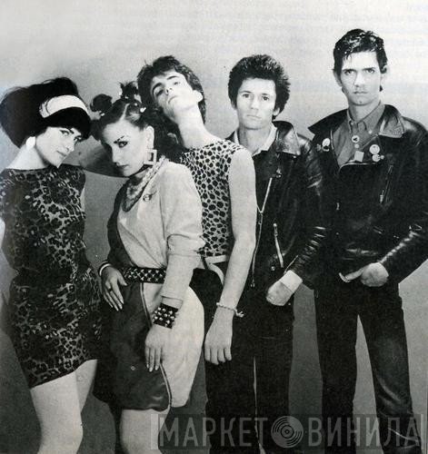 Alaska Y Los Pegamoides