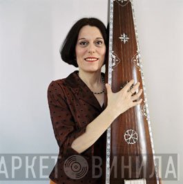 Amelia Cuni