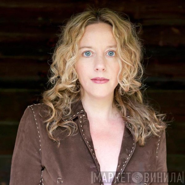 Amy Helm
