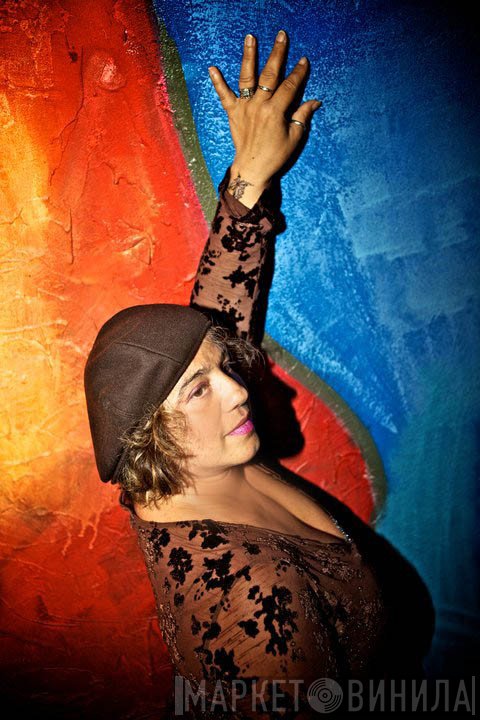 Angela Parisi