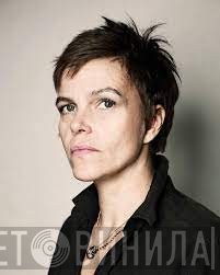Annika Söderholm
