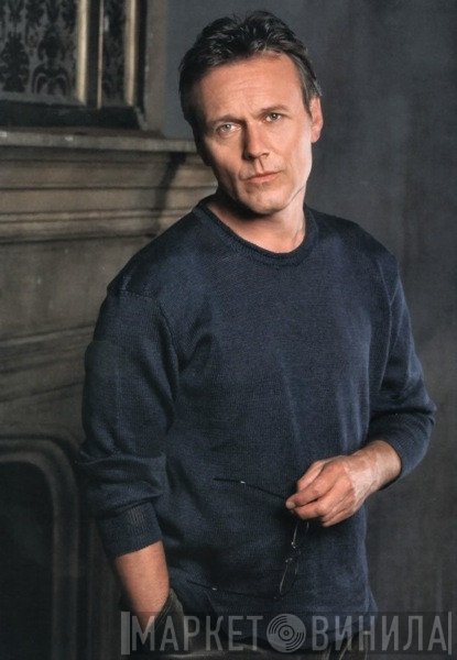 Anthony Head