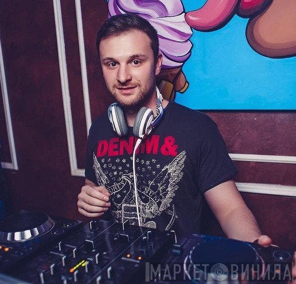 Arthur Deep